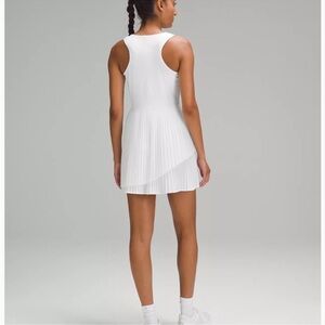 Lululemon tiered pleats tennis dress NWT size 4 white